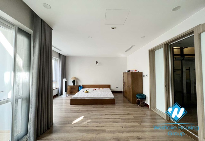New villa with elevator 5 bedrooms fully furnished
